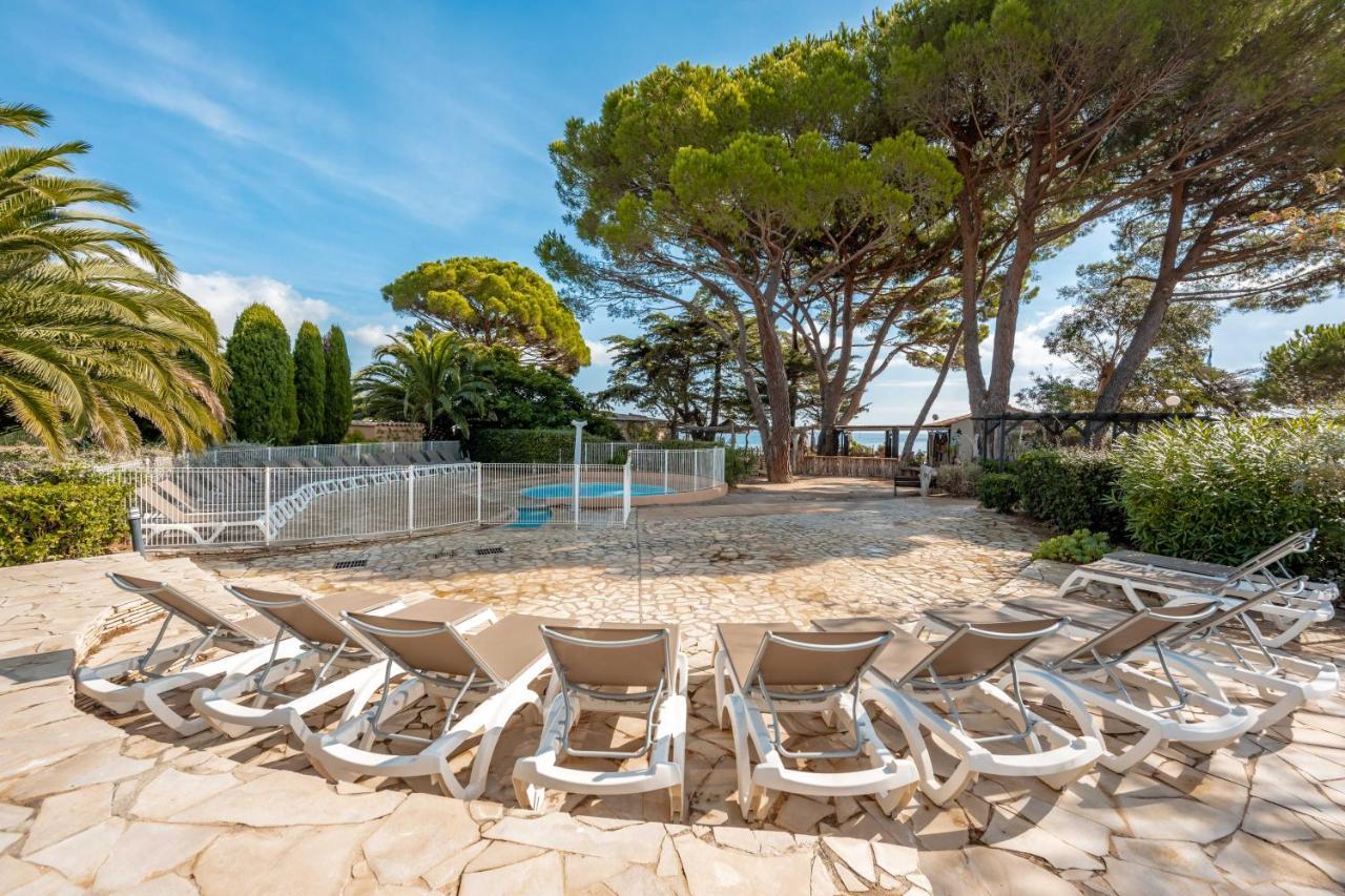 Residence Pierre & Vacances L'Anse De Pramousquier Le Lavandou Dış mekan fotoğraf