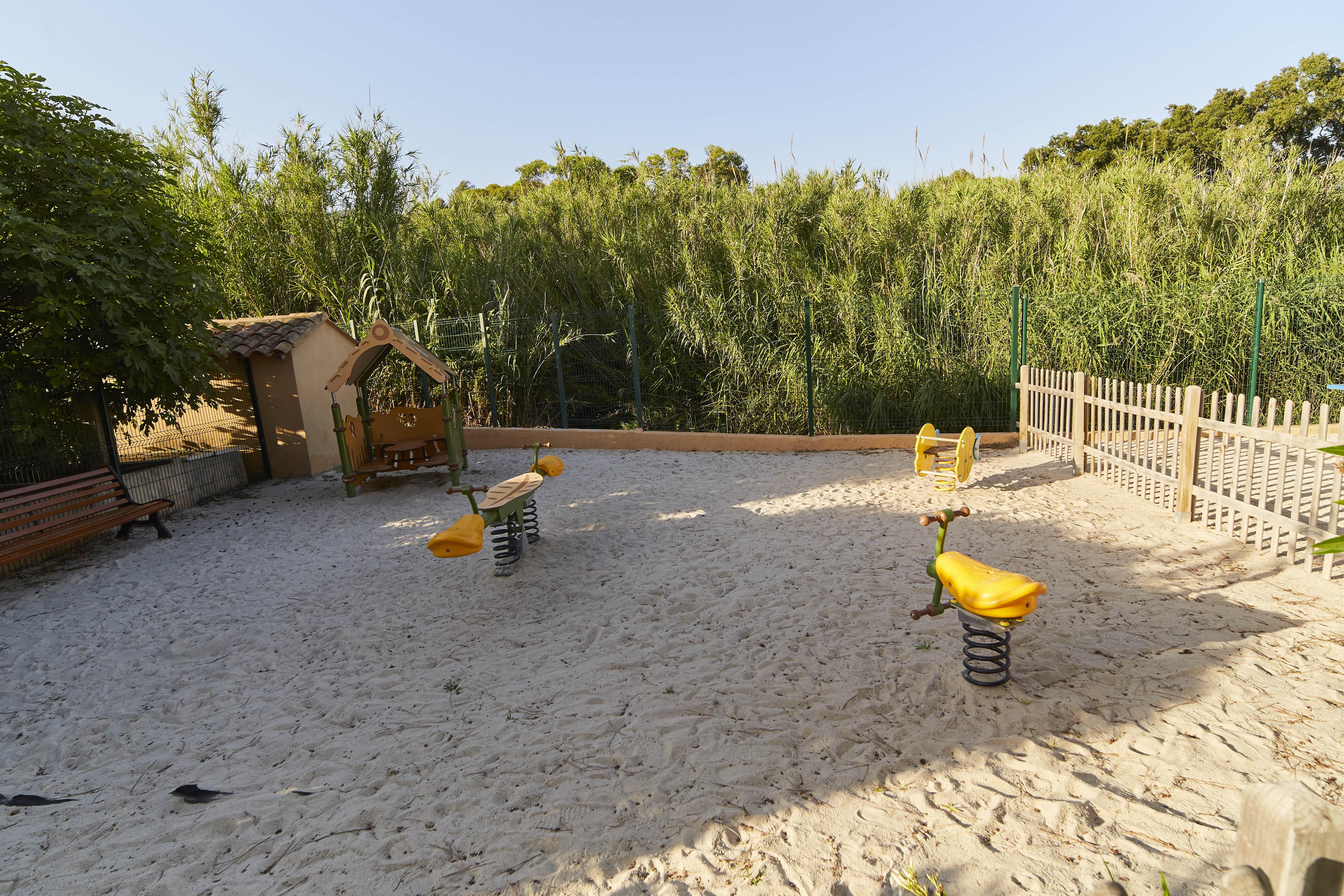 Residence Pierre & Vacances L'Anse De Pramousquier Le Lavandou Dış mekan fotoğraf
