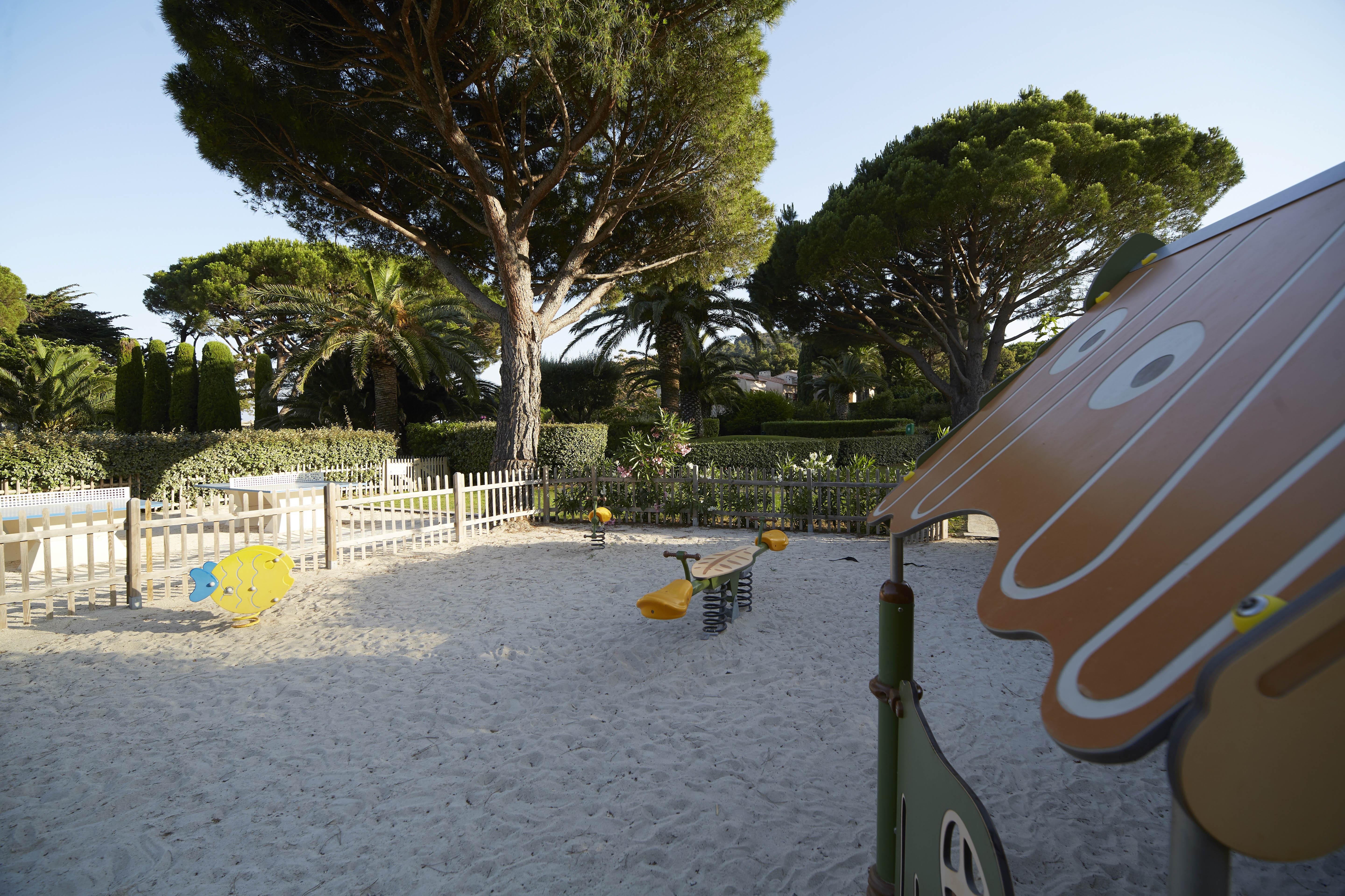 Residence Pierre & Vacances L'Anse De Pramousquier Le Lavandou Dış mekan fotoğraf