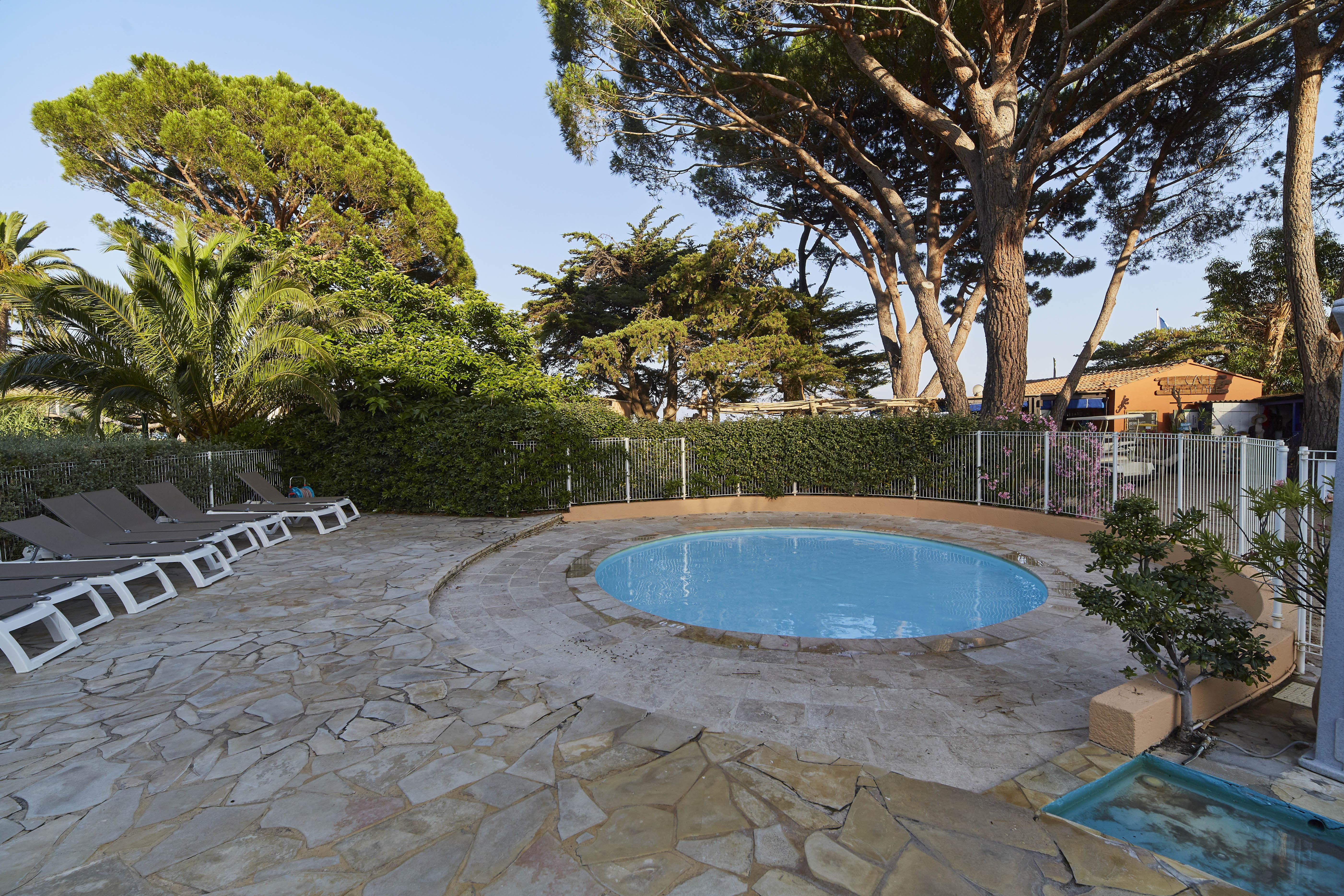 Residence Pierre & Vacances L'Anse De Pramousquier Le Lavandou Dış mekan fotoğraf