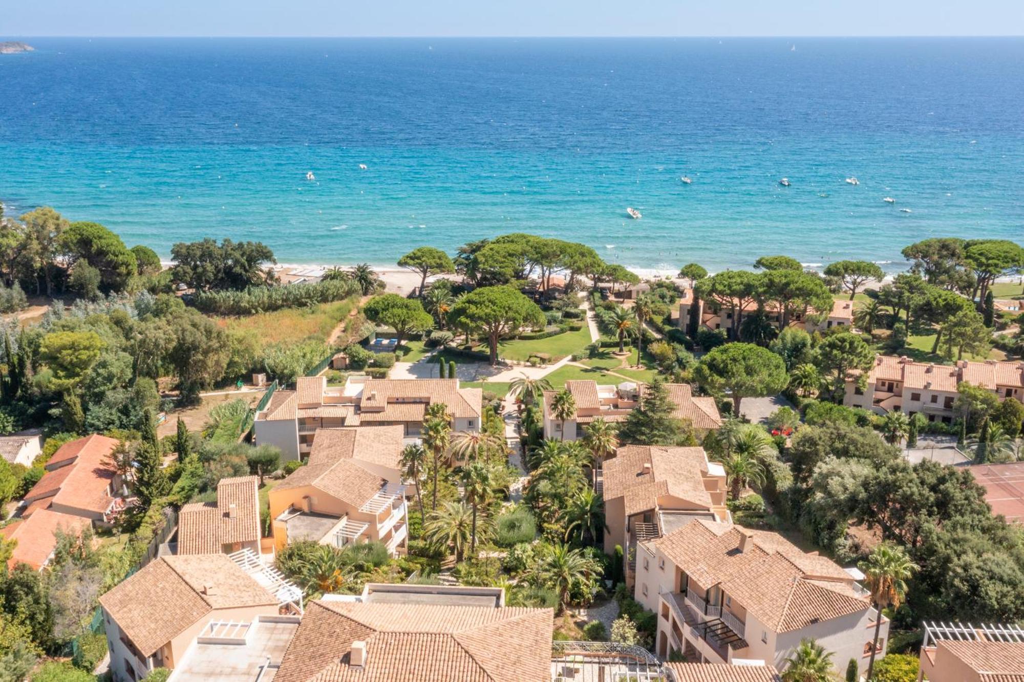 Residence Pierre & Vacances L'Anse De Pramousquier Le Lavandou Dış mekan fotoğraf