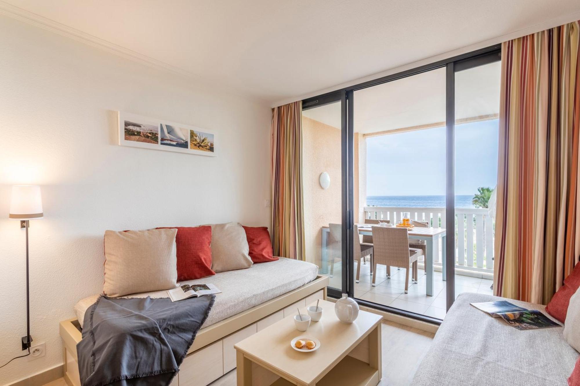 Residence Pierre & Vacances L'Anse De Pramousquier Le Lavandou Dış mekan fotoğraf