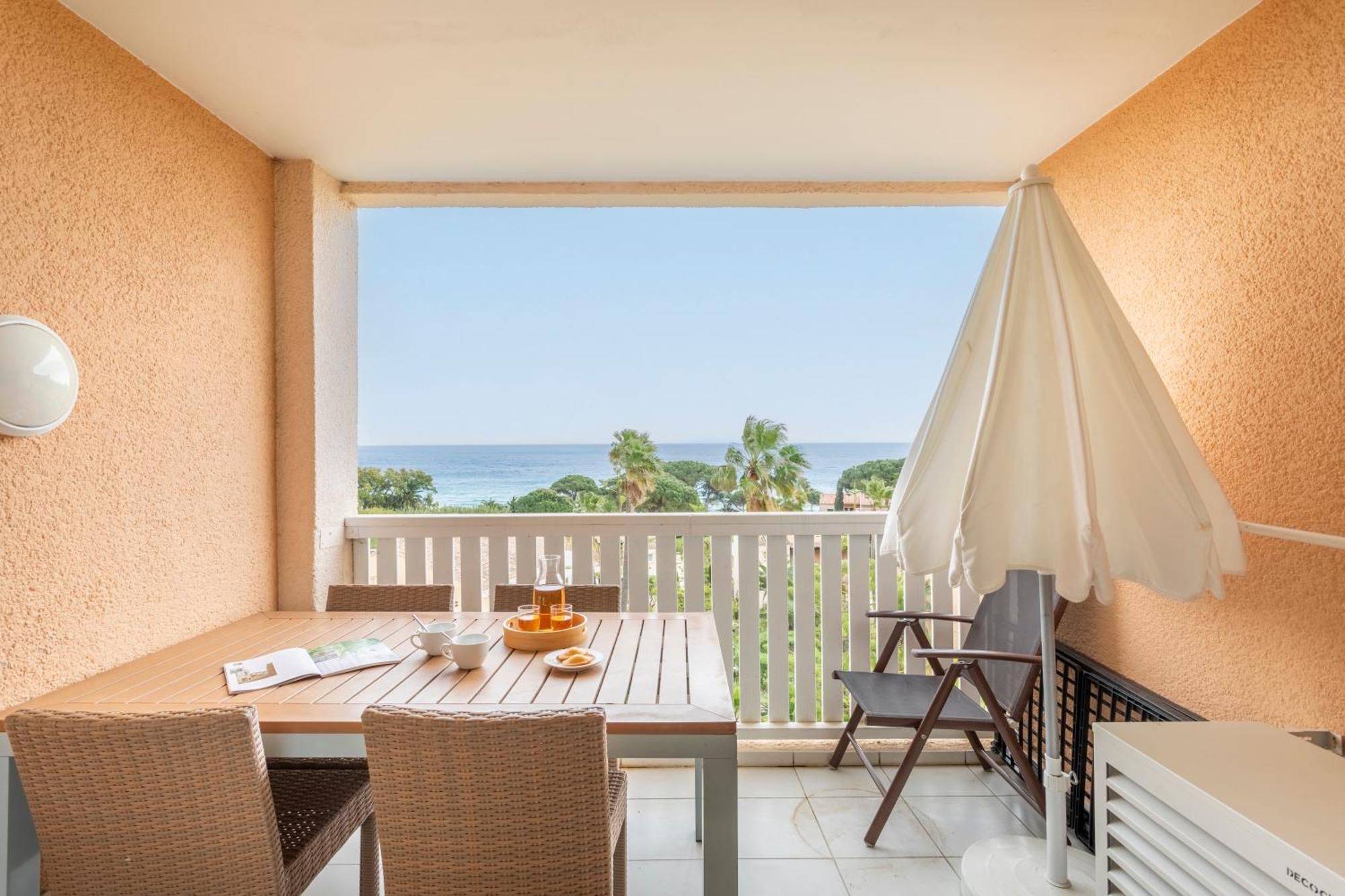 Residence Pierre & Vacances L'Anse De Pramousquier Le Lavandou Dış mekan fotoğraf