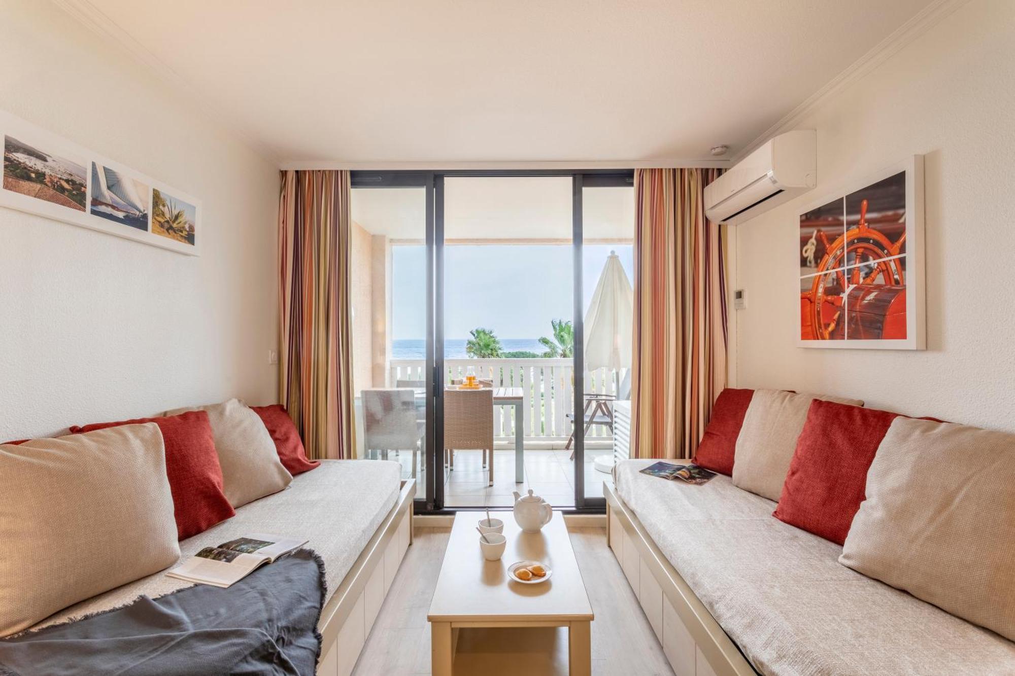 Residence Pierre & Vacances L'Anse De Pramousquier Le Lavandou Dış mekan fotoğraf