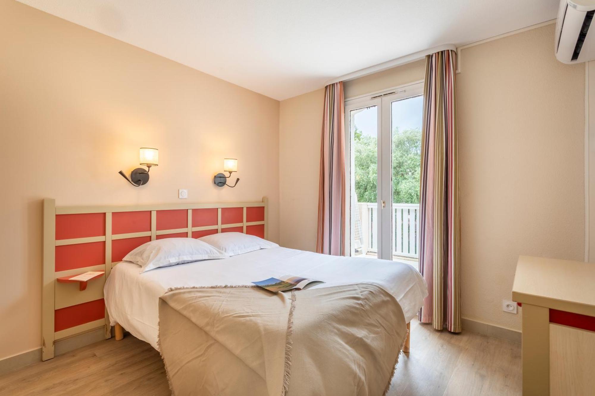 Residence Pierre & Vacances L'Anse De Pramousquier Le Lavandou Dış mekan fotoğraf