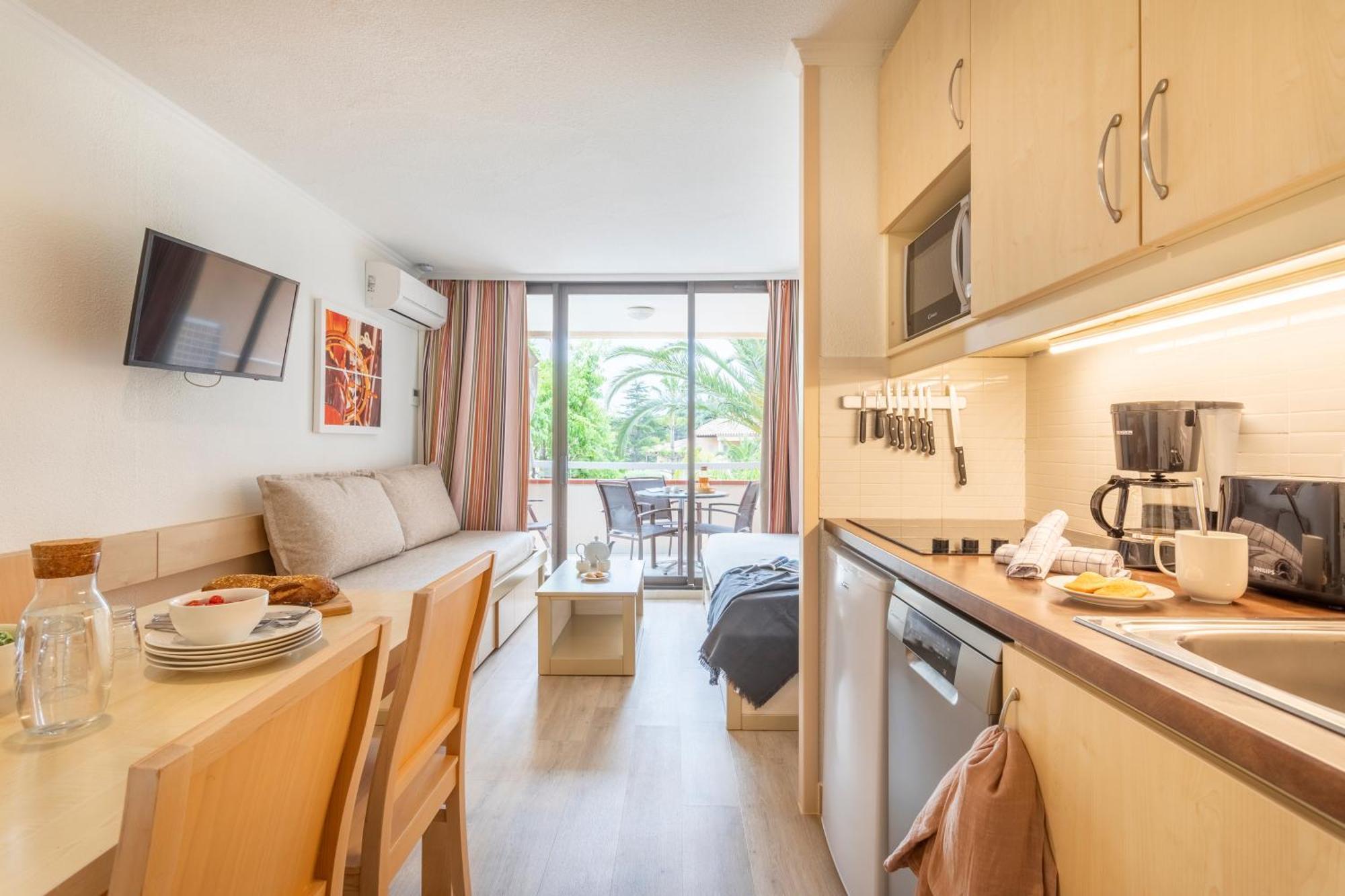 Residence Pierre & Vacances L'Anse De Pramousquier Le Lavandou Dış mekan fotoğraf